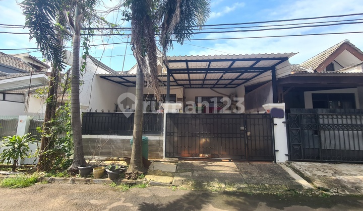 BSD 1Man house, minimal renovation, original Kencana Loka layout.