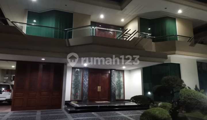 Dijual Rumah Mewah Kertajaya Indah Jalan Utama 2