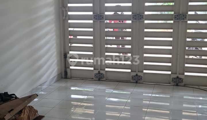 Rumah Disewakan Di Modernland di Modernland 2