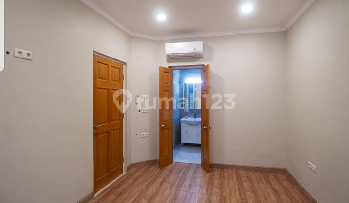 Beautiful House For Rent In Taman Royal 2