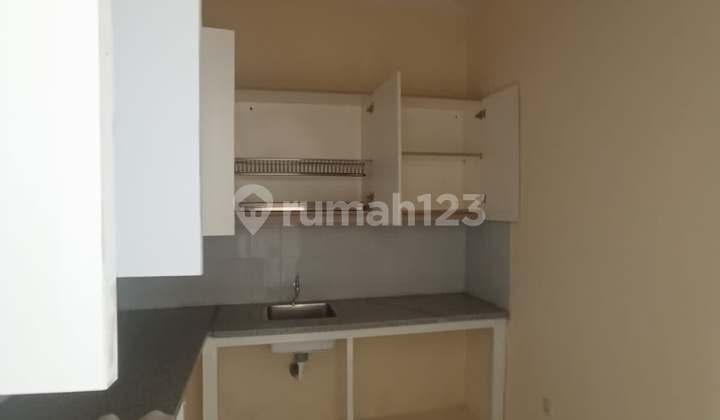 Disewakan Rumah Rapih di Modernland 2