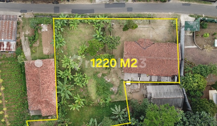 QUICK SALE OF LAND AND BUILDING IN CICURUG NEAR MOUNT SALAK QUICK SALE OF LAND AND BUILDING IN CICURUG NEAR MOUNT SALAK