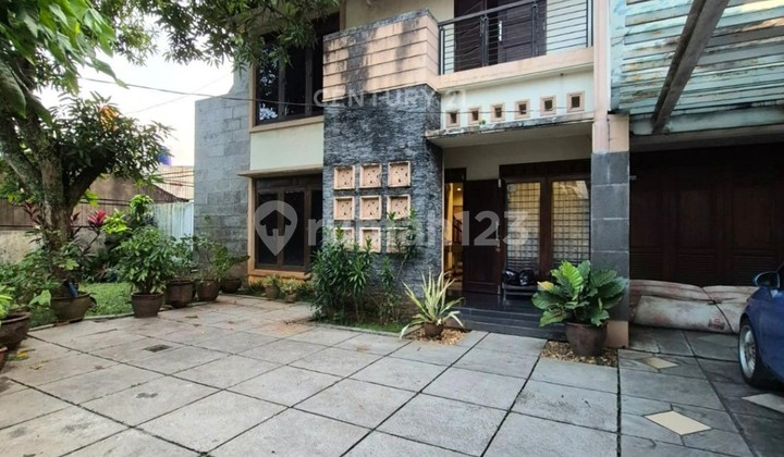 Rumah Luas Lokasi Area Lebak Bulus 9238 Rumah Luas Lokasi Area Lebak Bulus 9238