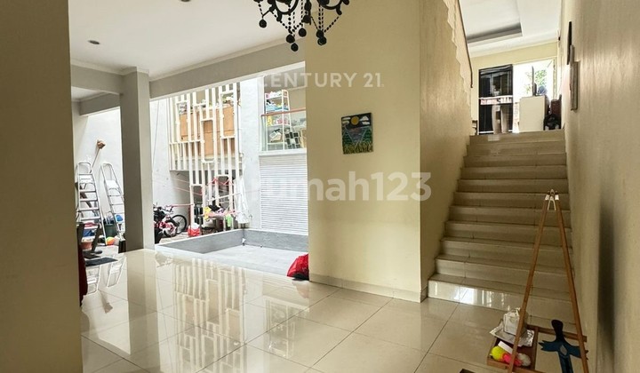 House for Rent in Kebayoran Bintaro 5782