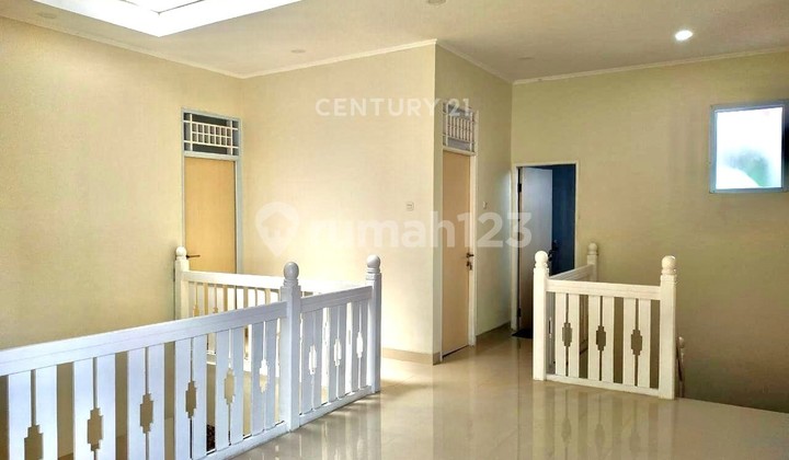 Rent a House that Can Be Used for an Office or Business in Bintaro 8315 2