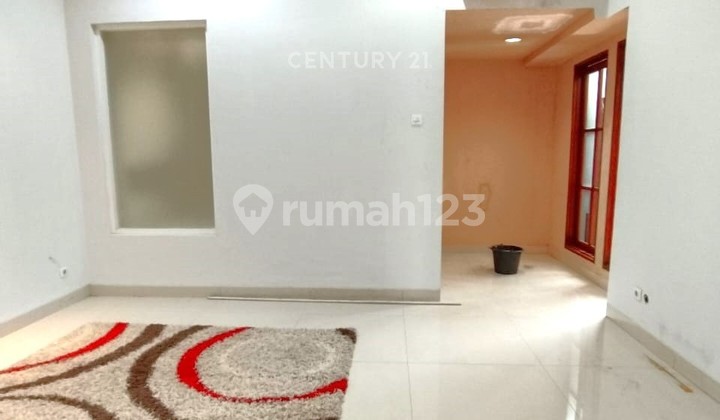 Large 2-Storey House in Sector 9 Bintaro 9031 2