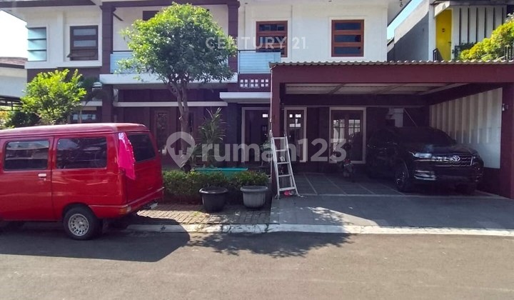 Large 2-Storey House in Sector 9 Bintaro 9031 Large 2-Storey House in Sector 9 Bintaro 9031