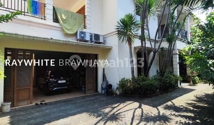 Ready-to-Live House Quiet Environment Kemang Area 2