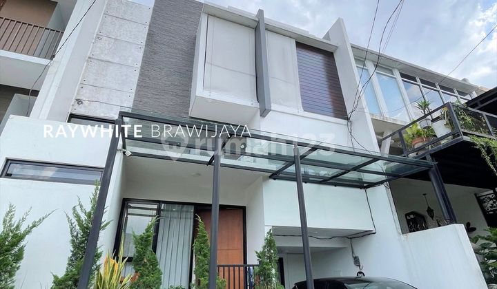 Rumah Modern Minimalist Dalam Cluster Area Kebayoran Baru