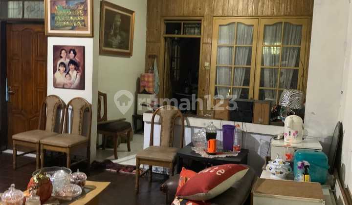 DISEWAKAN RUMAH 2 LANTAI PINGGIR JALAN KOPO MAINROAD BISA UNTUK  RUMAH TINGGAL ATAU TEMPAT USAHA LOKASI RAMAI DAN STRATEGIS 2