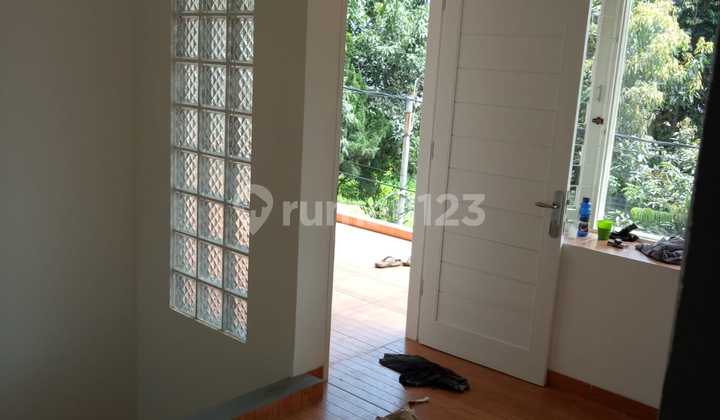For Sale House in Kopo Melati Bandung Comfortable and Move-in Ready Home Safe and Strategic Location with Easy Access