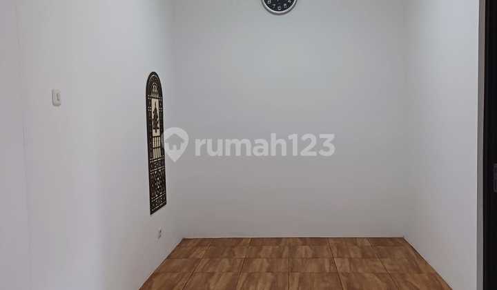 Disewakan Rumah Semi Furnish di Gegerkalong Cimahi Huian Nyaman dan Siap Huni Lokasi Strategis dan Akses Mudah 2