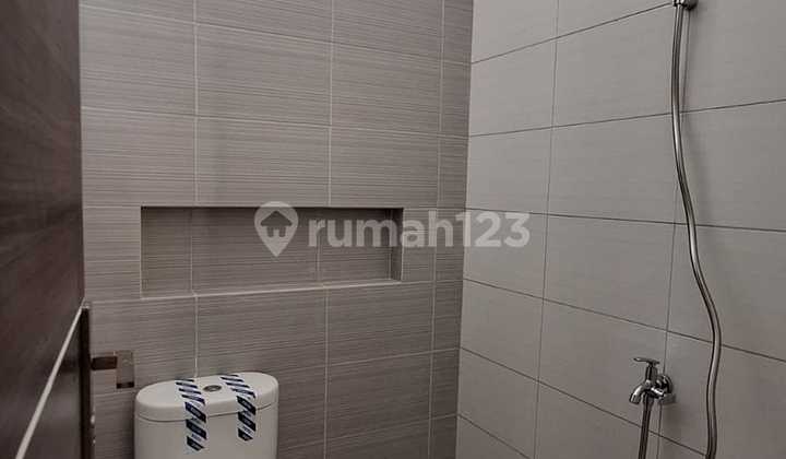 FOR SALE: 2.5-STORY SHOPHOUSE, KIARACONDONG STREET, BANDUNG CITY, READY TO OCCUPY, STRATEGIC LOCATION FOR SALE: 2.5-STORY SHOPHOUSE, KIARACONDONG STREET, BANDUNG CITY, READY TO OCCUPY, STRATEGIC LOCATION