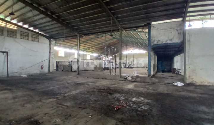 FOR SALE FORMER FACTORY IN BAROS CIMAHI, SPACIOUS WITH OFFICE BUILDING, STRATEGIC LOCATION FOR SALE FORMER FACTORY IN BAROS CIMAHI, SPACIOUS WITH OFFICE BUILDING, STRATEGIC LOCATION