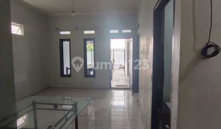 Disewakan Rumah Siap Huni di Sayap Astana Anyar Bandung Hunian Nyaman Terawat Askes Mudah dan Lokasi Strategis Disewakan Rumah Siap Huni di Sayap Astana Anyar Bandung Hunian Nyaman Terawat Askes Mudah dan Lokasi Strategis