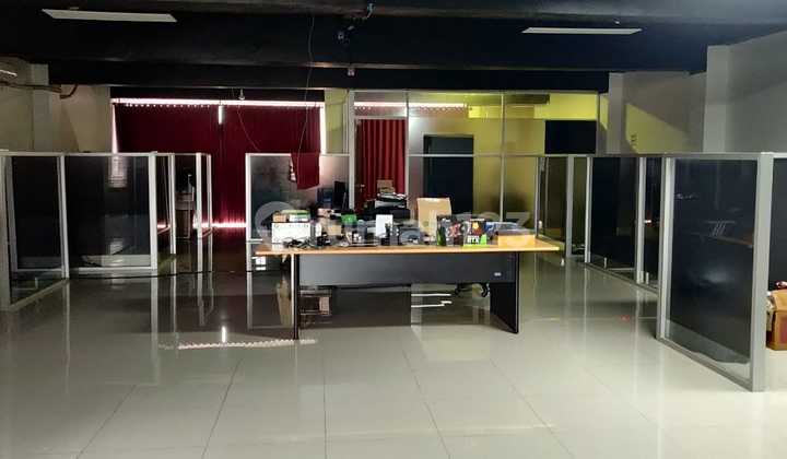 DIJUAL RUMAH 4 LANTAI DI CISARANTEN ENDAH ARCAMANIK BANDUNG HUNIAN NYAMAN DAN SIAP HUNI LOKASI STRATEGIS