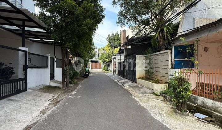 Rumah Dijual di Bendungan Hilir SHM 2