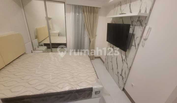 Disewakan Studio Tanpa Tulang di Apartemen Tokyo Riverside Pik 2 Full Furnish Siap Huni