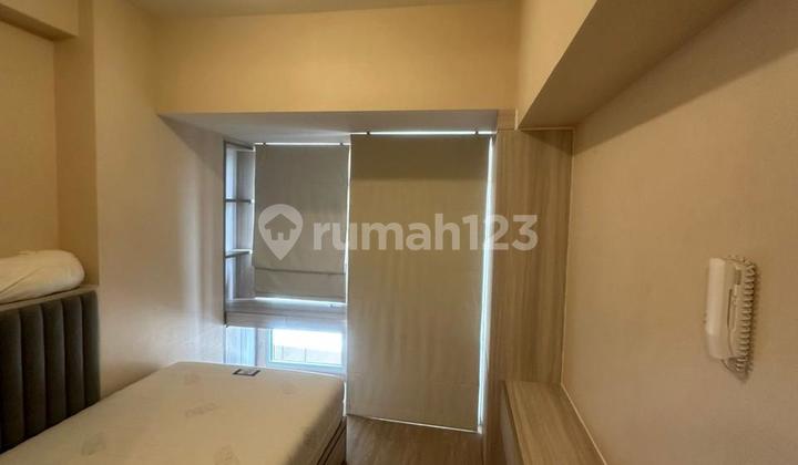 Disewa Apartemen Studio Tokyo Riverside Pik 2 Semi Furnish Bagus