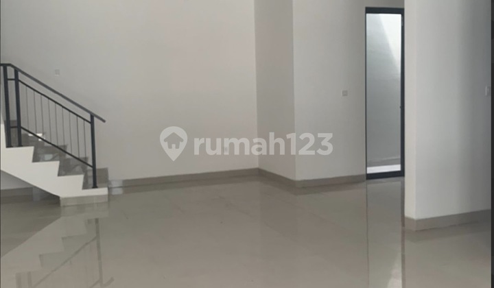 For Rent Millennial House Empty Ready to Occupy PIK 2