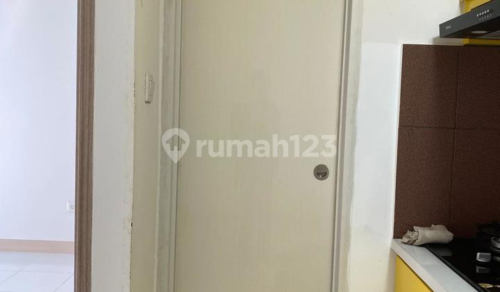 Disewakan 2 Br Kosongan Uk 36M di Apartemen Tokyo Riverside Pik 2 Siap Huni, Ada Kitchen Set 2