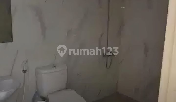 Single Story House in Main Citraland, Land Calculation Adjacent to G-Walk 2