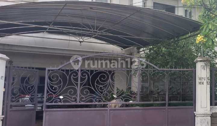 Rumah Hook Kawasan Elite Surabaya Timur Dekat Merr, Pakuwon City