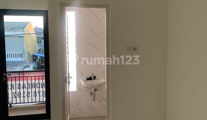 Simpang Darmo Permai House Strategic Location 2