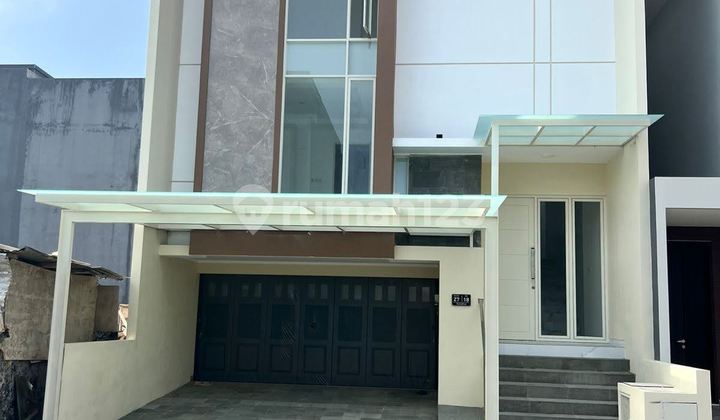 Rumah 3 Lantai Pakuwon City Surabaya Timur