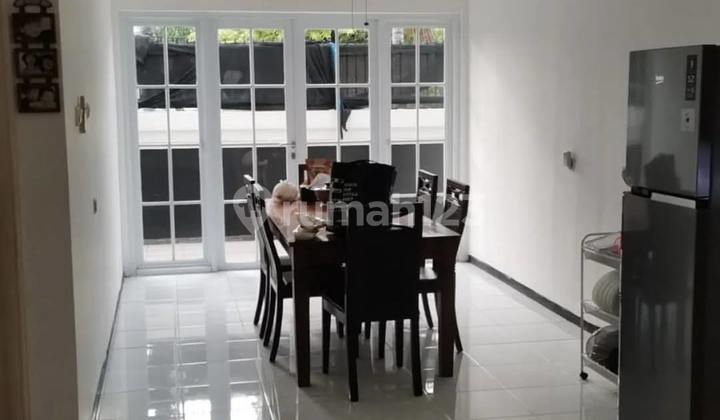 Rumah Dian Istana Terawat Siap Huni