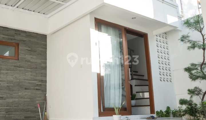 Rumah dengan Kolam Renang Termurah di Nusa Dua