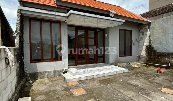 Land for Sale with Building Bonus in West Denpasar Land for Sale with Building Bonus in West Denpasar