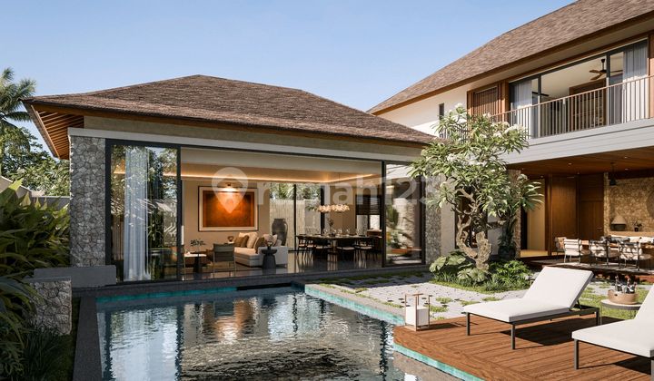 Legong Style Villa 6 Bedroom in Jimbaran with Green Ambience
