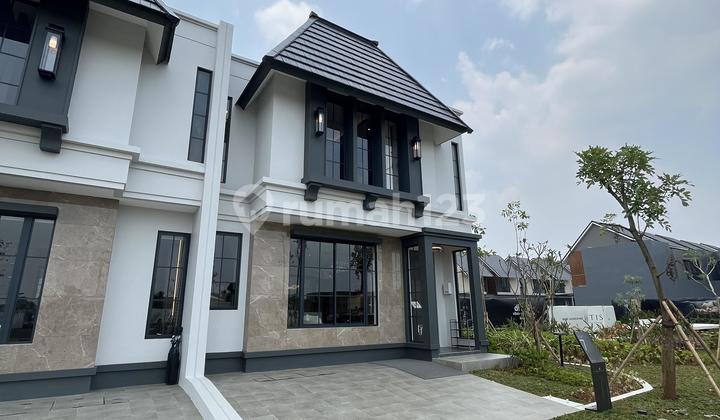 Hunian Cantik Lebar 7 4 Kamar Tidur Selangkah ke Stasiun