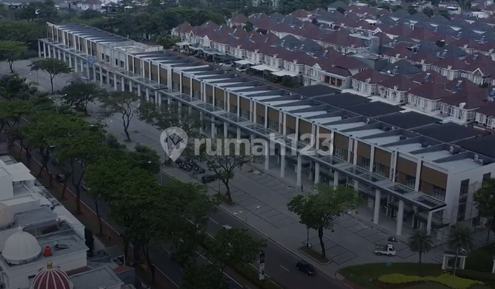 Studio Loft Menteng: 3 Floors Facing Gading Serpong Main Road