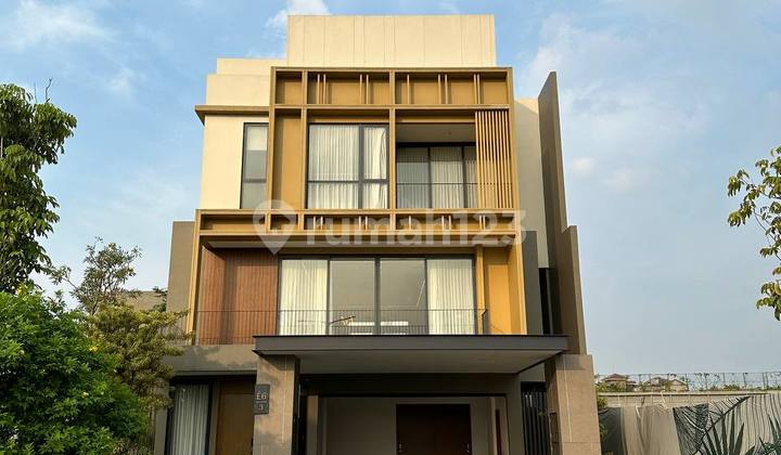 Enchante: Rumah Mewah 3 Lantai Lokasi di Pusat Kota BSD