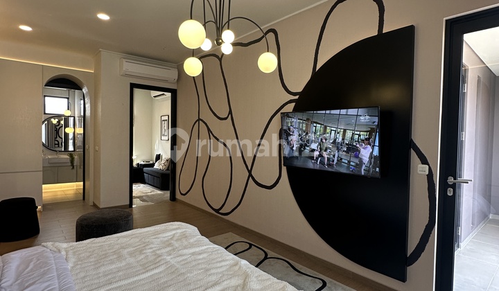 LAKU KERAS!! RUMAH DENGAN HALAMAN LUAS DI ALAM SUTERA 2