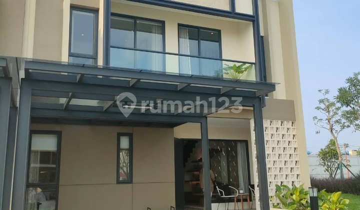 Cluster Carson! Rumah 2 Lantai Hadap Utara Dekat Dengan SMS 1