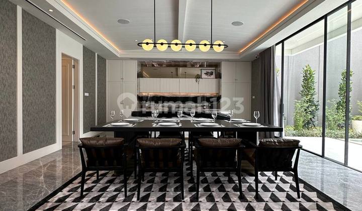 Hunian Classic Mewah 4+1 Kamar Tidur Di Alam Sutera 2