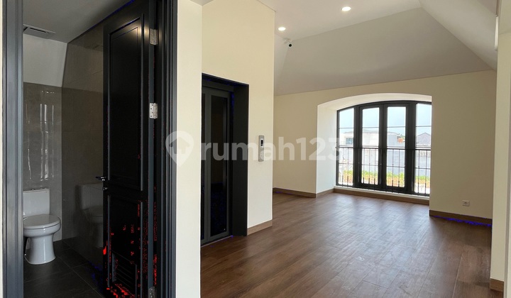 Stock Terbatas! Miliki Hunian Baru 3 Lantai Di Altadena Sekarang 2