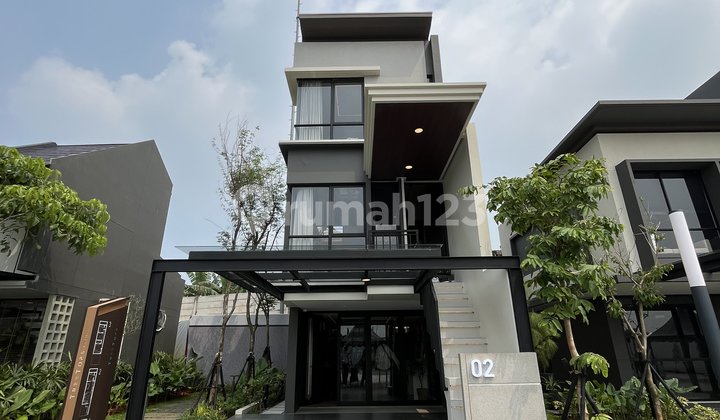 PROMO! Rumah 3 Lantai di Treetop SHM Nempel BSD GS 5 Menit ke Tol PROMO! Rumah 3 Lantai di Treetop SHM Nempel BSD GS 5 Menit ke Tol