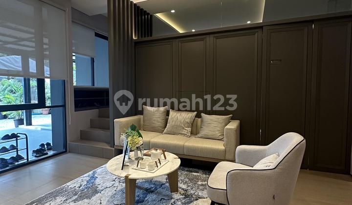 Rumah 3 Lantai Under 3M dengan 5 Kamar Tidur di Terravia Bsd