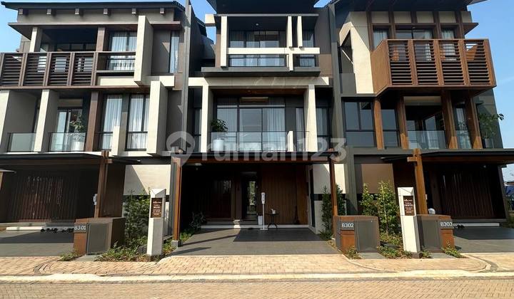 Rumah di Hiera Wynyard 3 Lantai Dekat Stasiun Jatake