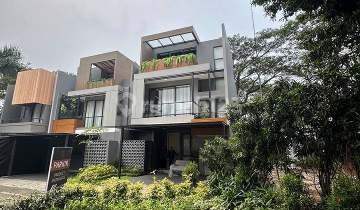 3-Storey Residence Facing the Park, One Step to Eastvara Mall BSD 2
