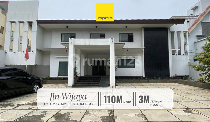 Dijual Cepat! Gedung Kantor Siap Pakai di Jl Wijaya, Kebayoran Baru 