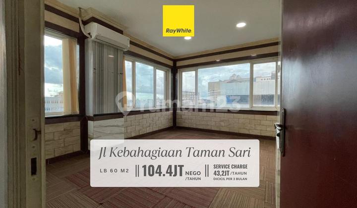 Affordable Small Office Space for Rent in Taman Sari, West Jakarta Affordable Small Office Space for Rent in Taman Sari, West Jakarta