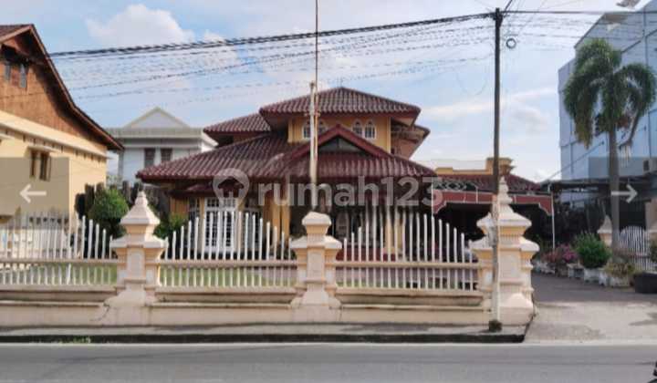 DIJUAL RUMAH MEWAH 2LANTAI DITENGAH KOTA (JL. JENDRAL) 2