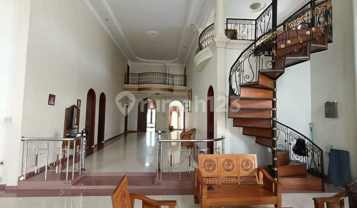  DI JUAL CEPAT RUMAH MEWAH 2 LANTAI PUSAT KOTA SUDIRMAN - HARGA NEGO   2