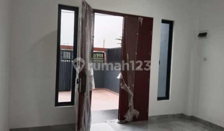 RUMAH MEWAH 2 LANTAI(JL. REPELITA 1 , KOMPLEK PONDOK MUTIARA ) 2