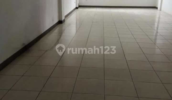 SHOP HOUSE FOR RENT READY TO USE - 24-HOUR SECURITY (SUDIRMAN ST.) 2